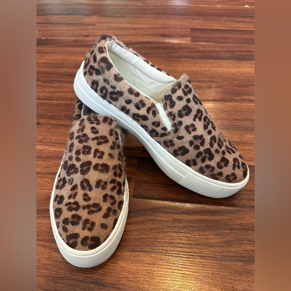 Cheetah Print Slip-On SZ 6 US EUC